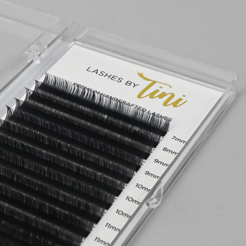 Lashes By Tini - DEEP BLACK Volume Collection - Curve D