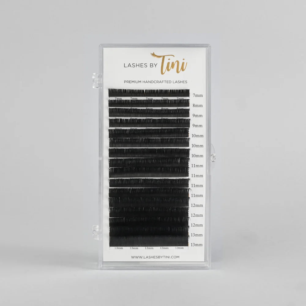 Flat Lashes Collection - Matte Black (0.15)